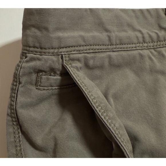 Tommy Bahama Shorts Mens 34 Chino Olive Green Golf Cotton Lyocell Stretch - Picture 6 of 8